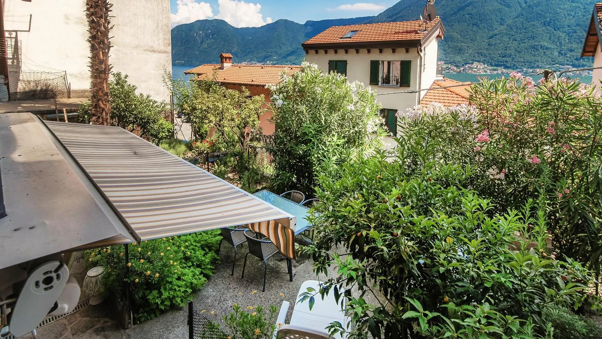 Apartment Delizioso Bilocale Vista Lago Colonno