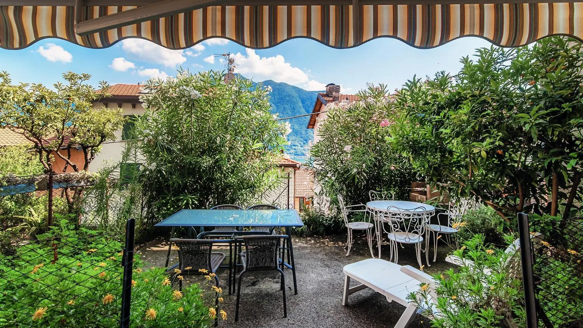 Apartment Delizioso Bilocale Vista Lago Colonno Italy